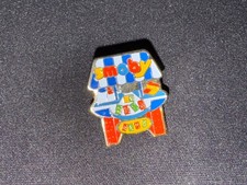 (V3) PINS BADGE ENAMEL VINTAGE COLLECTION GALERIE MARCHANDE SMOBY