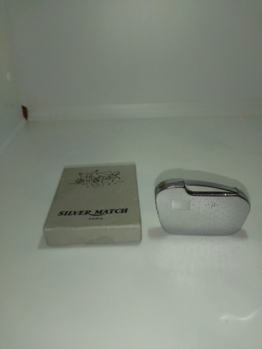 Ancien briquet marque - de,
