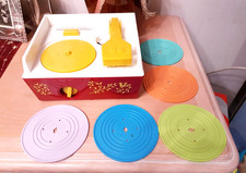 FISHER PRICE music box tourne disque avec 5 disques
