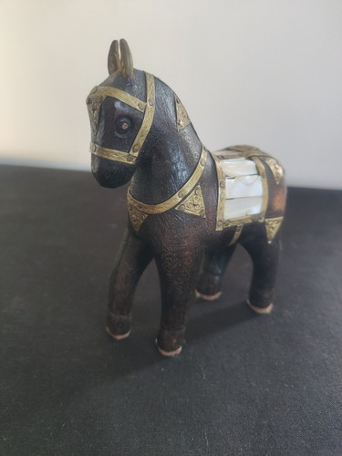 Cheval ancien bois nacre - nacre, et