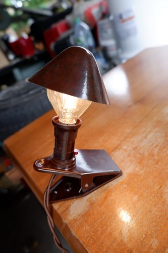 Vintage lampe pour - machine, a