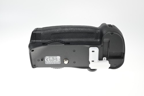 Genuine oem nikon d10 - oem, mb-d10