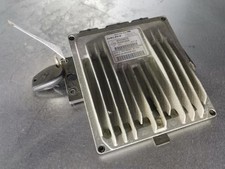 Calculateur moteur RENAULT MODUS PHASE 1 8200399038