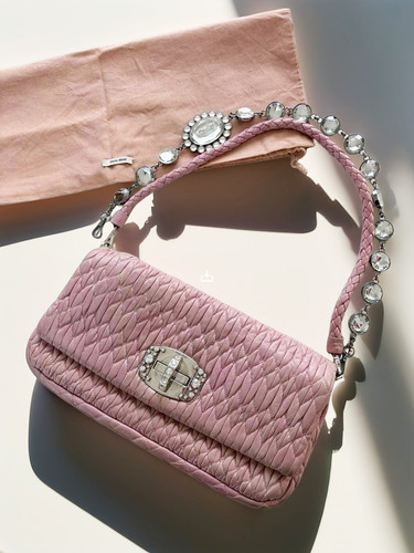 Auth miu - miu, nappa