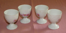 4 coquetiers  porcelaine de
