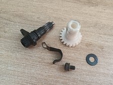 UN ENTRAINEUR DE COMPTE TOUR