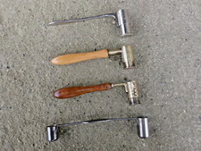 ANCIEN LOT DE QUATRE DOSETTES