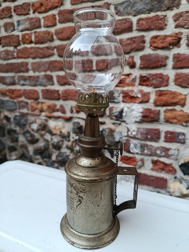 Ancienne lampe argentée - , à