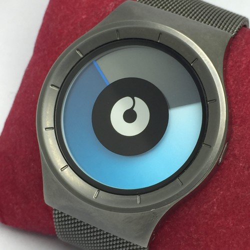 Ziiiro celeste black quartz - ziiiro,