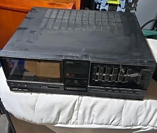Sanyo 150 stereo - v6-150,