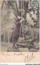 AIMP5-0439 - ENFANT - une jeune fille posant un pied sur une balançoire