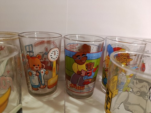 Lot verres à - de, moutarde
