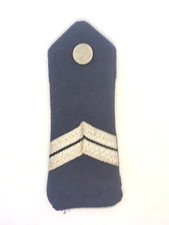 016477 une épaulette