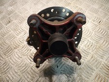 moyeu et fusée avant droit quad Masai A450