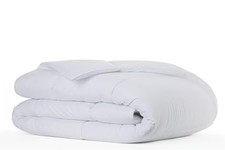 - Couette en Fibre 3002 Anti-acariens Automne-Hiver 300 g/m² Couleur Blanche ...