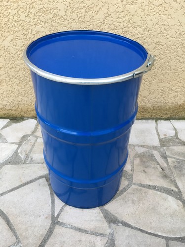 Baril métal décoration