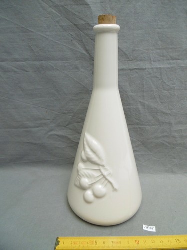 Bouteille kirsch en - à,