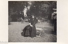 BJ499 Carte Photo vintage card RPPC enfant jeune fille banc jardin parc robe 