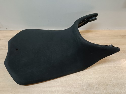 Une selle pilote avant moto - pilote,