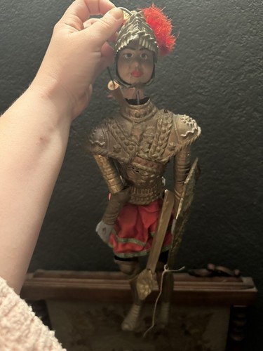Ancienne marionnette soldat