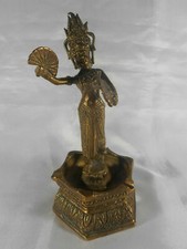 BOUDDHISME : TRES BELLE STATUE