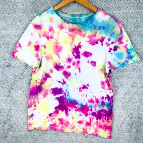 Universal thread shirt - thread, t-shirt