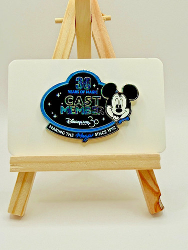 Pin disney cast - disney,