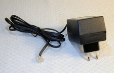 Adaptateur AC/DC DORO DG48090050M  AC : 230 v. 50Hz / 75mA DC : RJ11 9v. 500mA