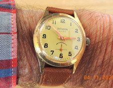 MONTRE  DIFFUSION  A RUBIS  FONCTIONNE  / BRACELET CUIR NEUF