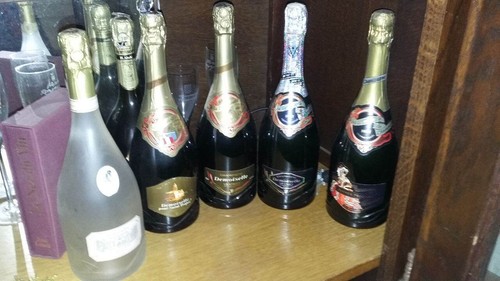 Factices bouteilles - 5,