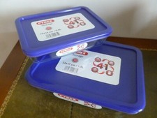 NEUF LOT 2 PLATS RECTANGULAIRES PYREX AVEC COUVERCLE 0,8 L ET 1,5 L