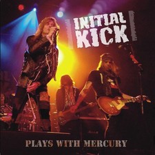 Initial Kick Joue Avec CD