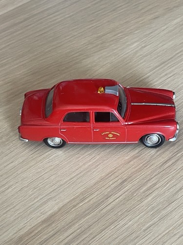 Peugeot 403 berline pompiers - peugeot,