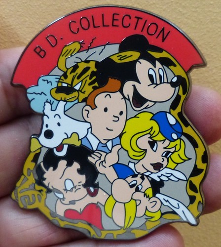 Pins pin collection 6cm - pin's,