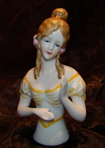 Demi poupee figurine - demi-poupee,