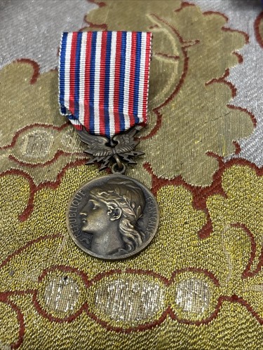 Ancienne medaille bronze - ancienne,