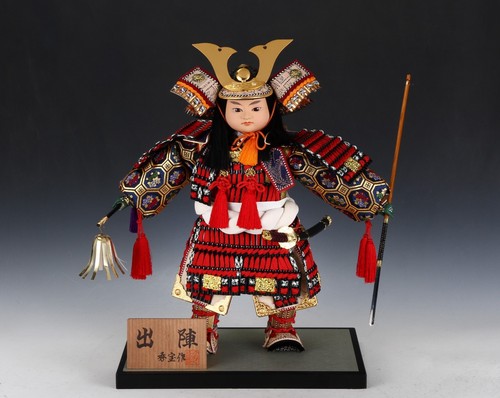 Poupée samouraï japonais