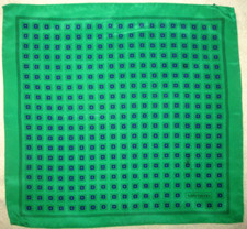 -VALENTINO by Erre foulard soie  vintage Scarf 43x45 cm