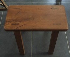 Beau tabouret quadripode