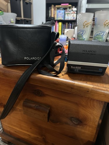 Vintage polaroid sun 600 - vintage,