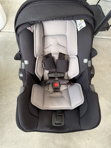 Nuna infant safety seat - nuna,