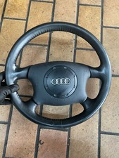 Volant En Cuir À Quatre