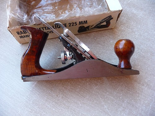 Rabot metallique 225 numero - 225, mm