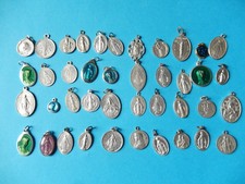 LOT 40 MEDAILLES NOTRE DAME