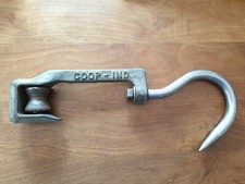 Ancien Crochet de Boucher