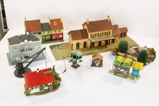 2) HO Maquettes Jouef Vollmer Faller Gare Commerces Mairie Grues Réservoir ARAL