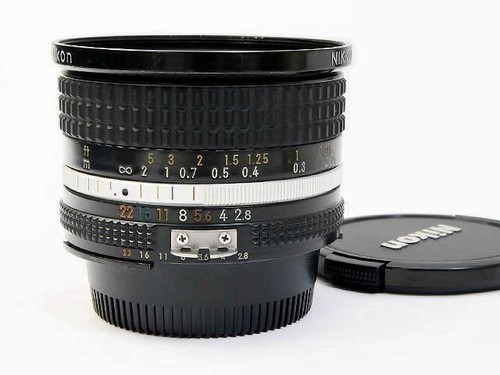 Objectif nikon nikkor 20 - objectif,