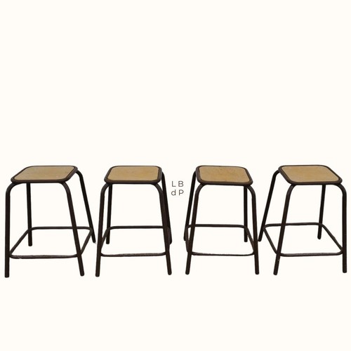 Tabourets empilables vintage - tabourets,