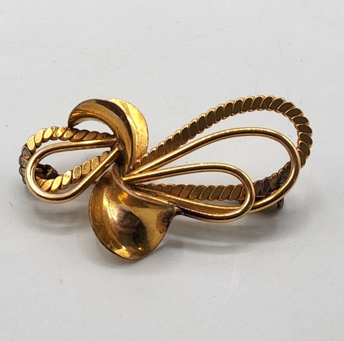 Bijou broche métal - en,