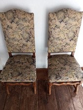 2 chaises style Louis XIII os de mouton